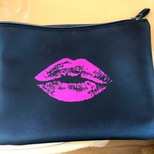 New makeup bag exclusively by Bloomingdale’s